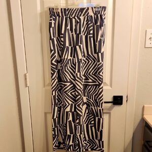 NWOT LOFT Grey and Off White Patterned Pants